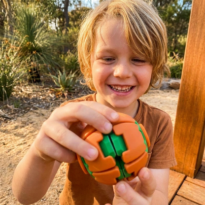 Rotating Decompression Fidget Ball