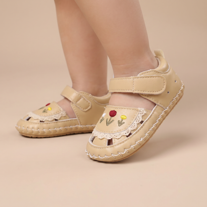 Lace Trim Flower Sneaker Sandals