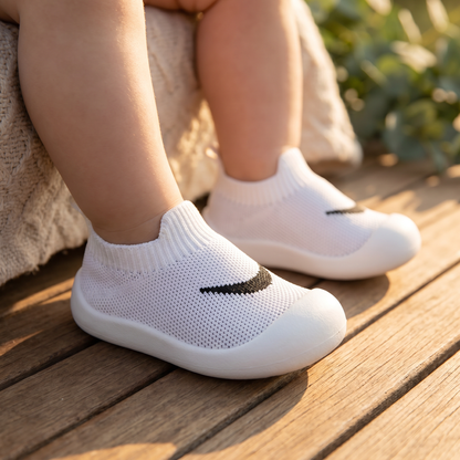 Summer baby shoes with non-slip soles and breathable material