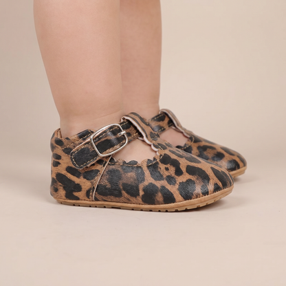 Scallop T-Strap Buckle Shoes