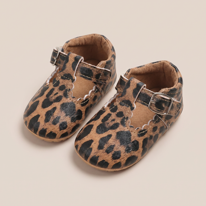 Scallop T-Strap Buckle Shoes