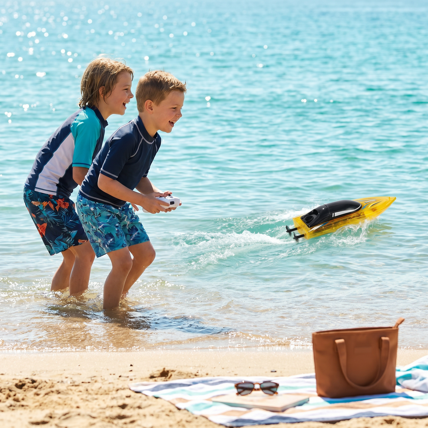 Electric Racing Boat for Fast Water Fun in Summer