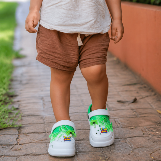 Kids’ LED Dinosaur Clogs – Light-Up Non-Slip Summer Garden & Beach Shoes