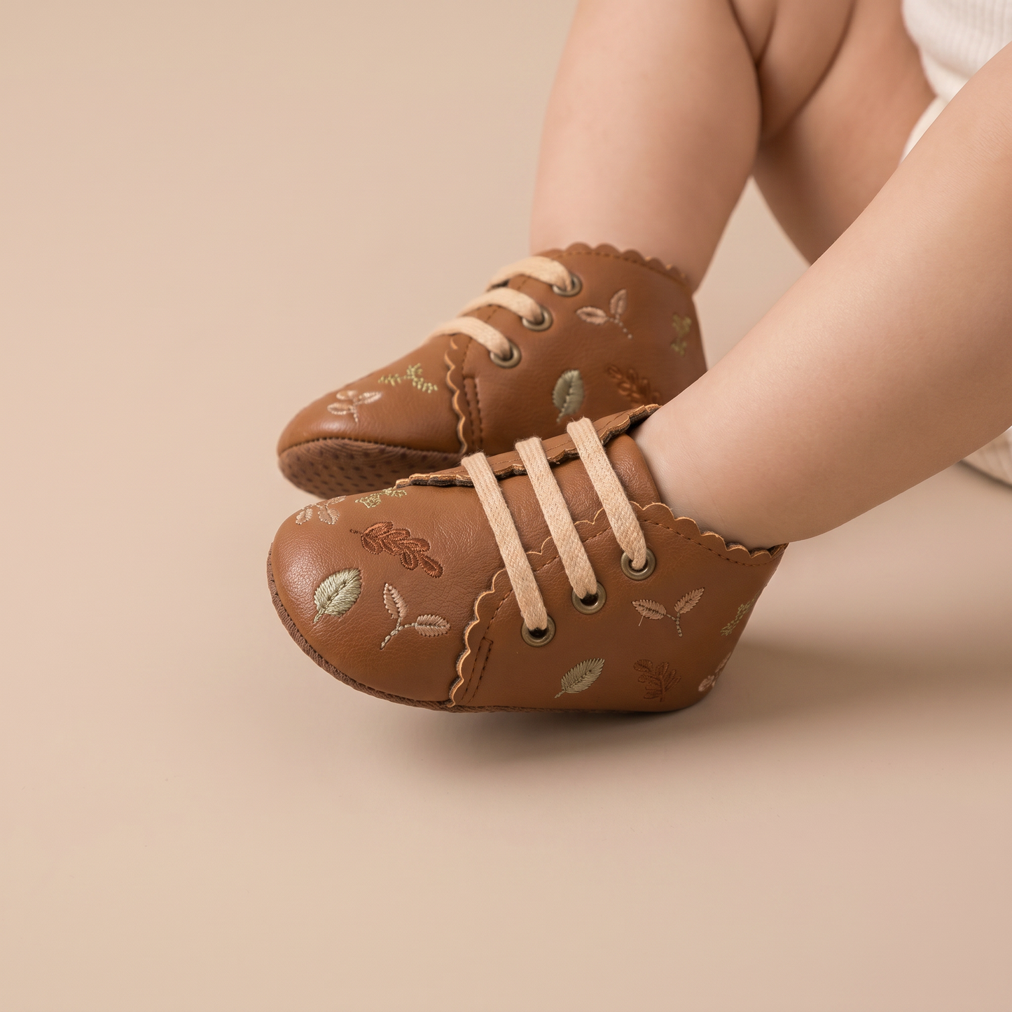 Leaf Print Lace-Up Sneaker Shoes