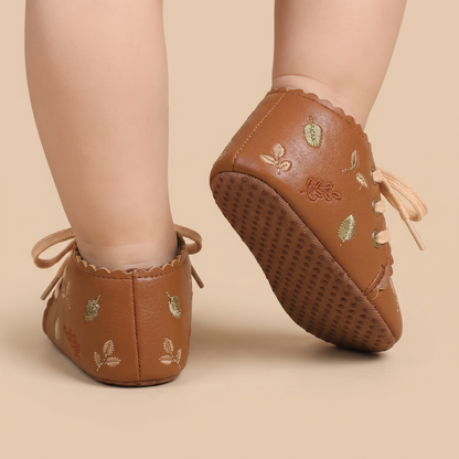 Leaf Print Lace-Up Sneaker Shoes