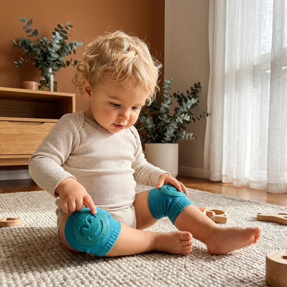 Baby Crawling Knee Pads – Non-Slip Protection with Smiley Face Design